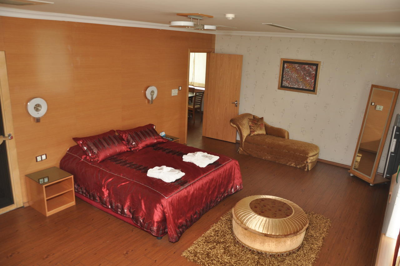 Gaziantep Plaza Hotel Bagian luar foto